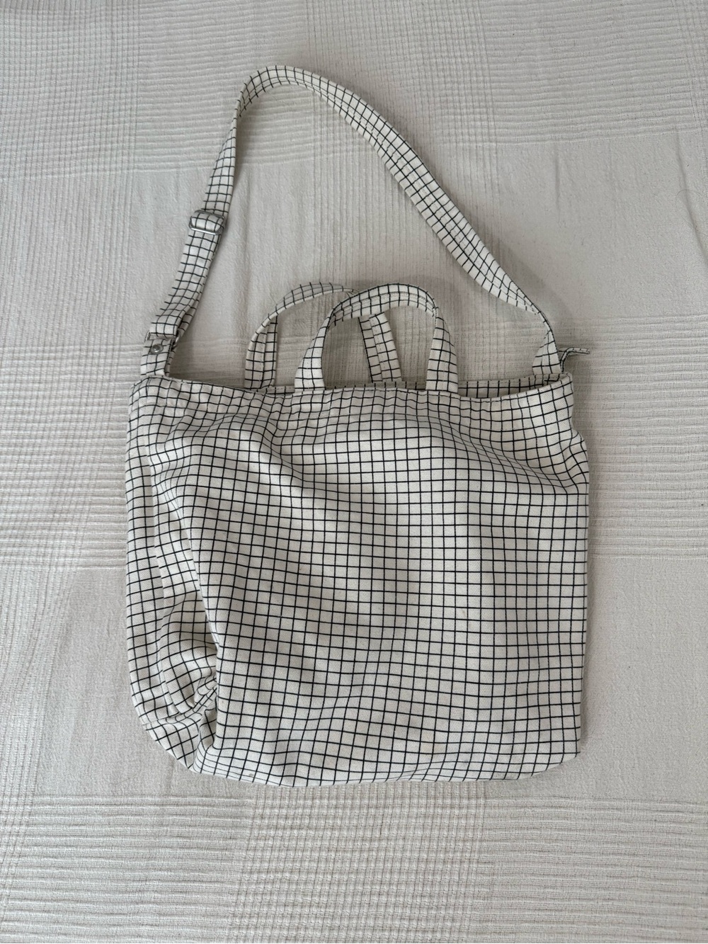 BAGGU Grid-Print White and Black Tote Bag
